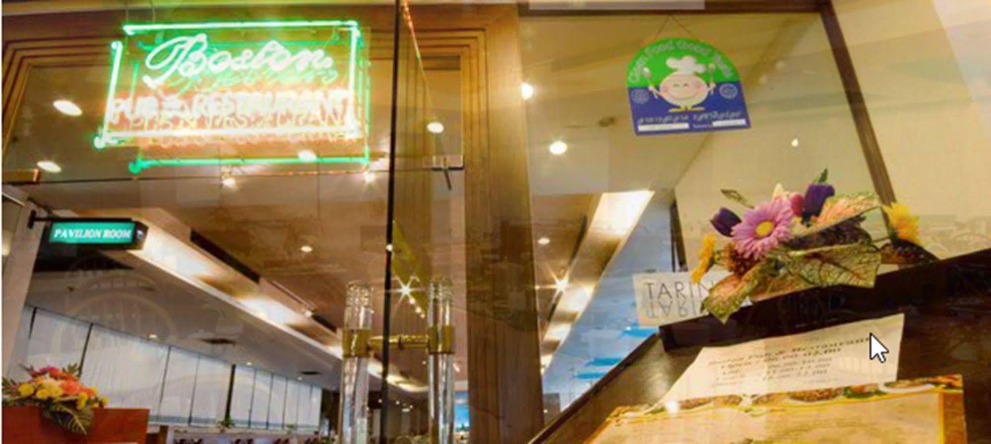 Tarin Hotel Csiangmaj Kültér fotó