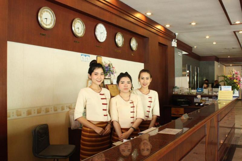 Tarin Hotel Csiangmaj Kültér fotó